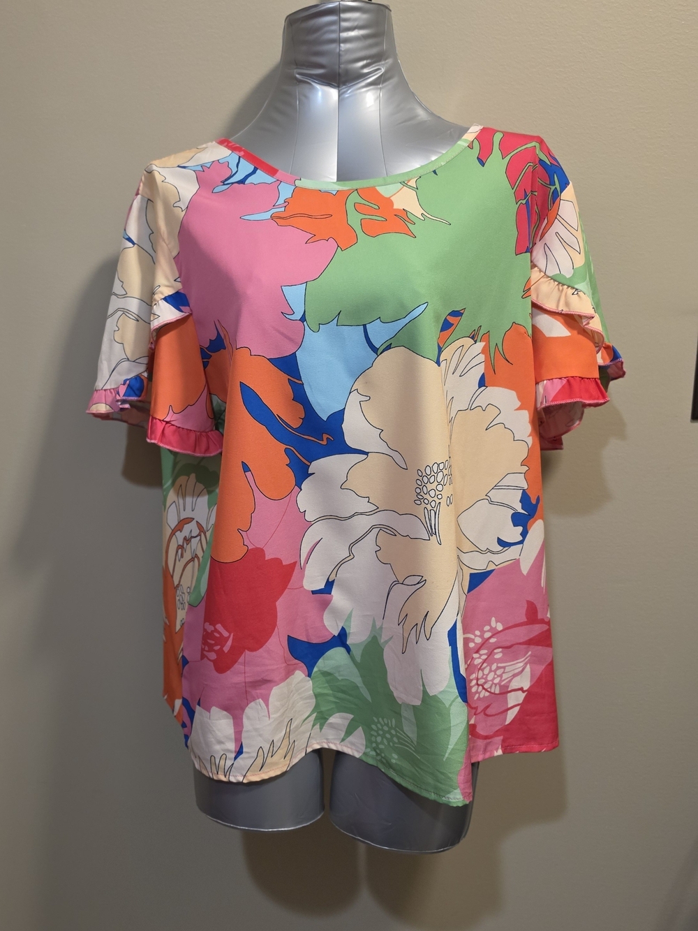 Floral Multicolor Flutter Sleeve Top - Women Sz XXL